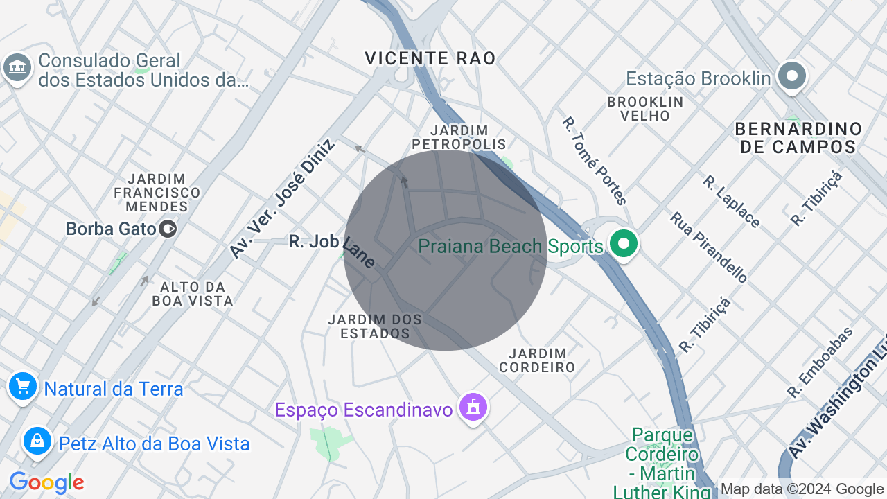 Bela Residência de 4 Suítes com Pé Direito Duplo e Preparação para Elevador! 