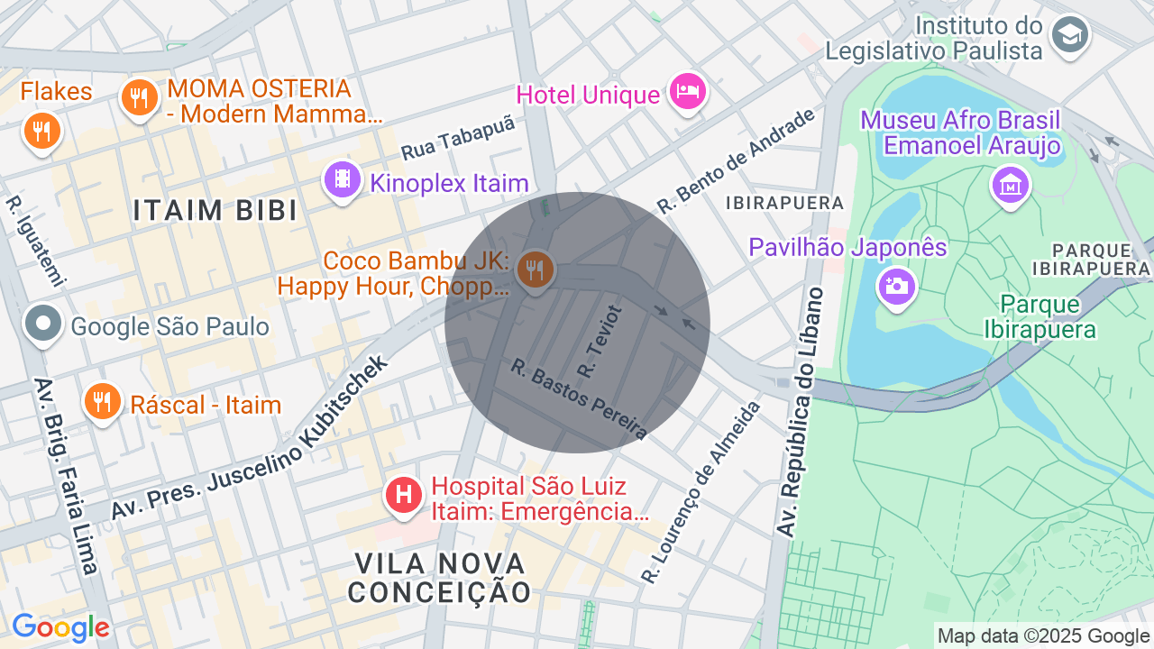 Sobrado Espaçoso à Venda
