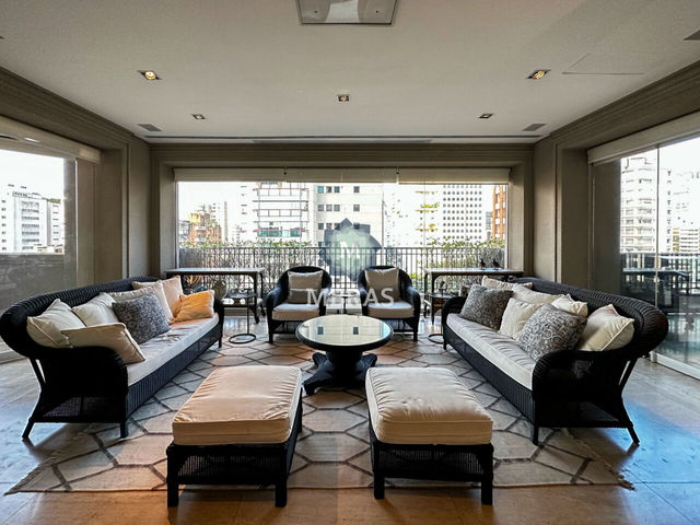 No mais cobiçado condomínio do Jardim Europa 1